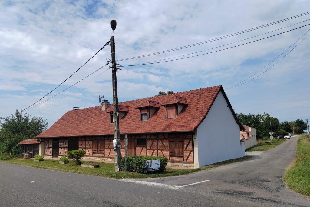 Couvreur Villeneuve-en-Montagne